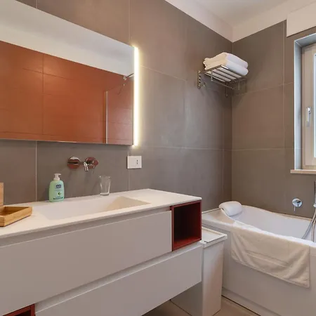Apartment House Palazzo La Fenicia